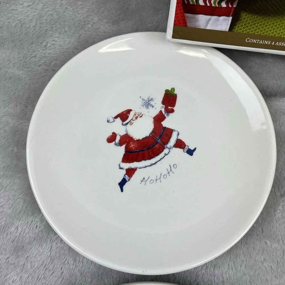 Pier 1 Imports Christmas Holiday Appetizer Plates Set of 4 Unused in Open Box